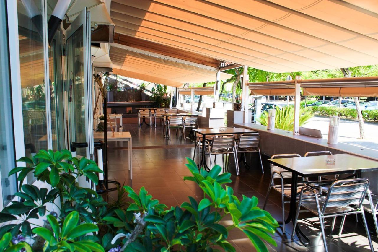 Hotel Rodsan Suizo Castelldefels Eksteriør bilde