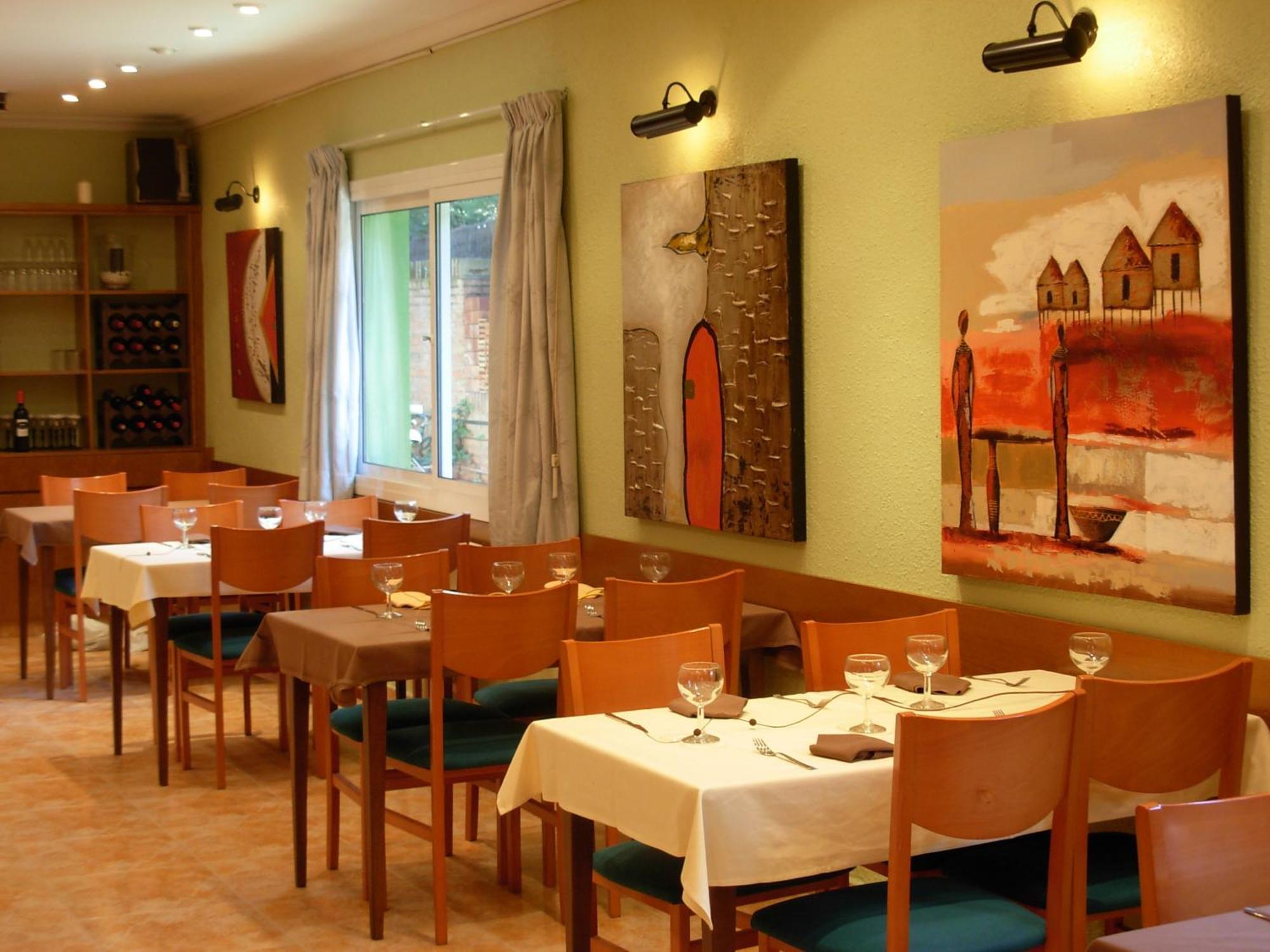 Hotel Rodsan Suizo Castelldefels Eksteriør bilde