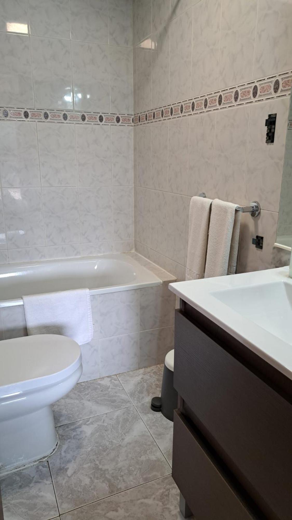 Hotel Rodsan Suizo Castelldefels Eksteriør bilde